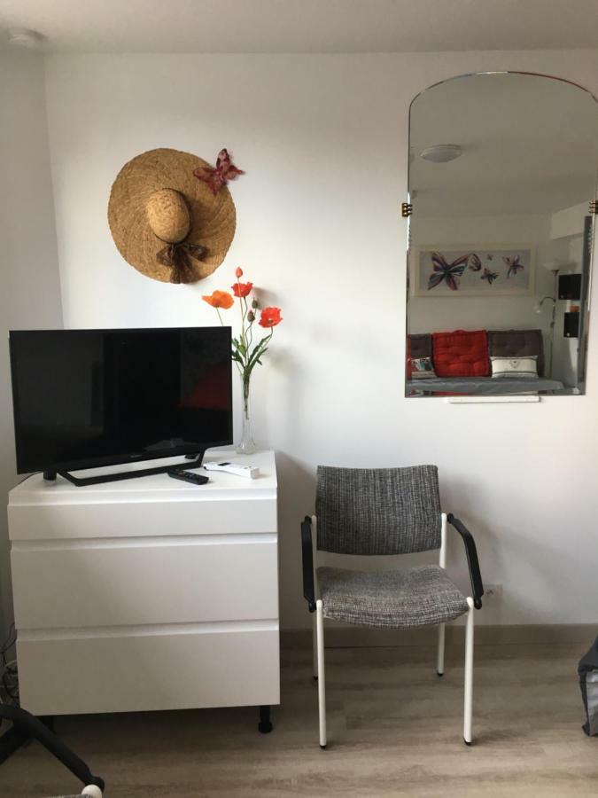 Le Clemenceau Apartment Péronne Екстериор снимка